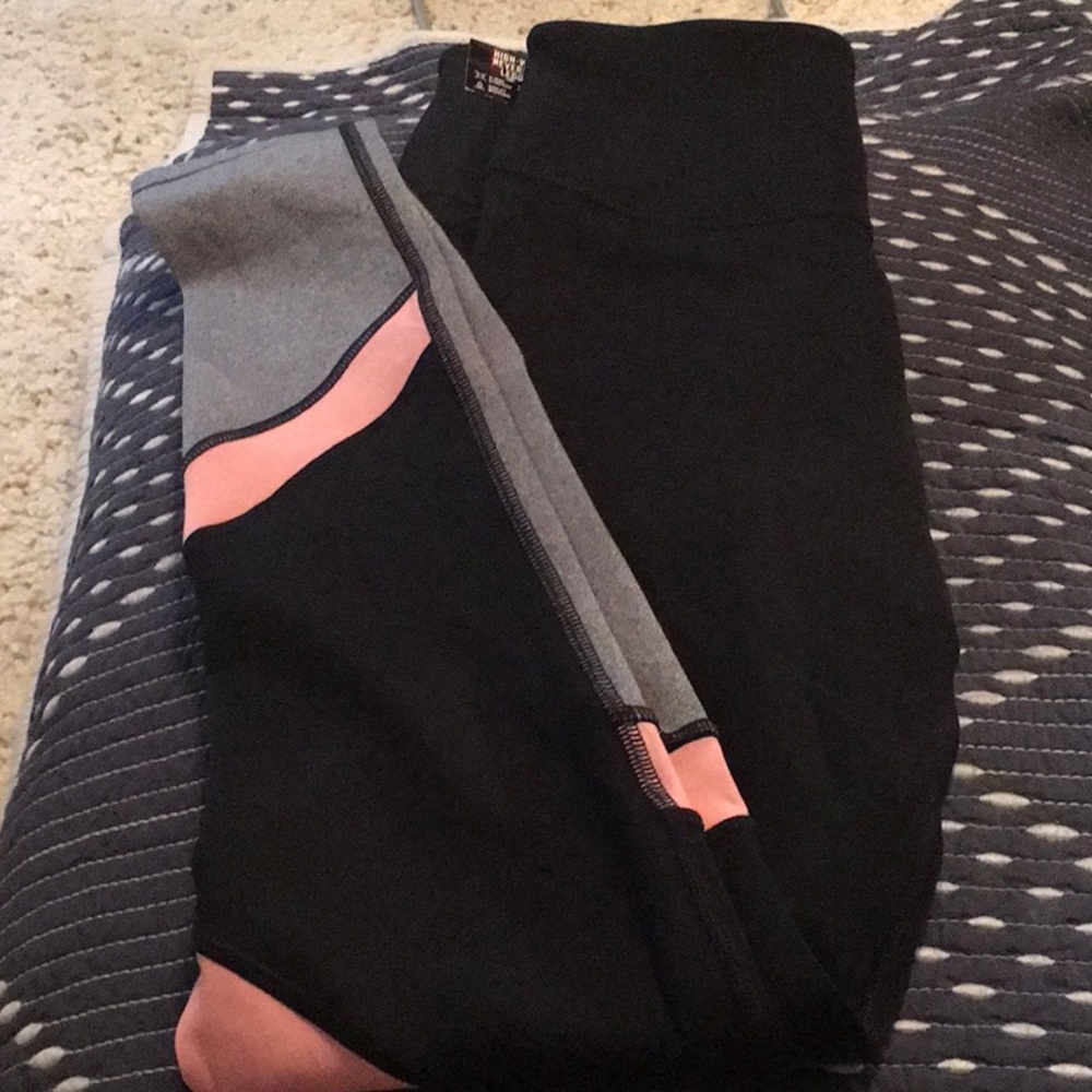 Pink brand reversible high waisted leggings